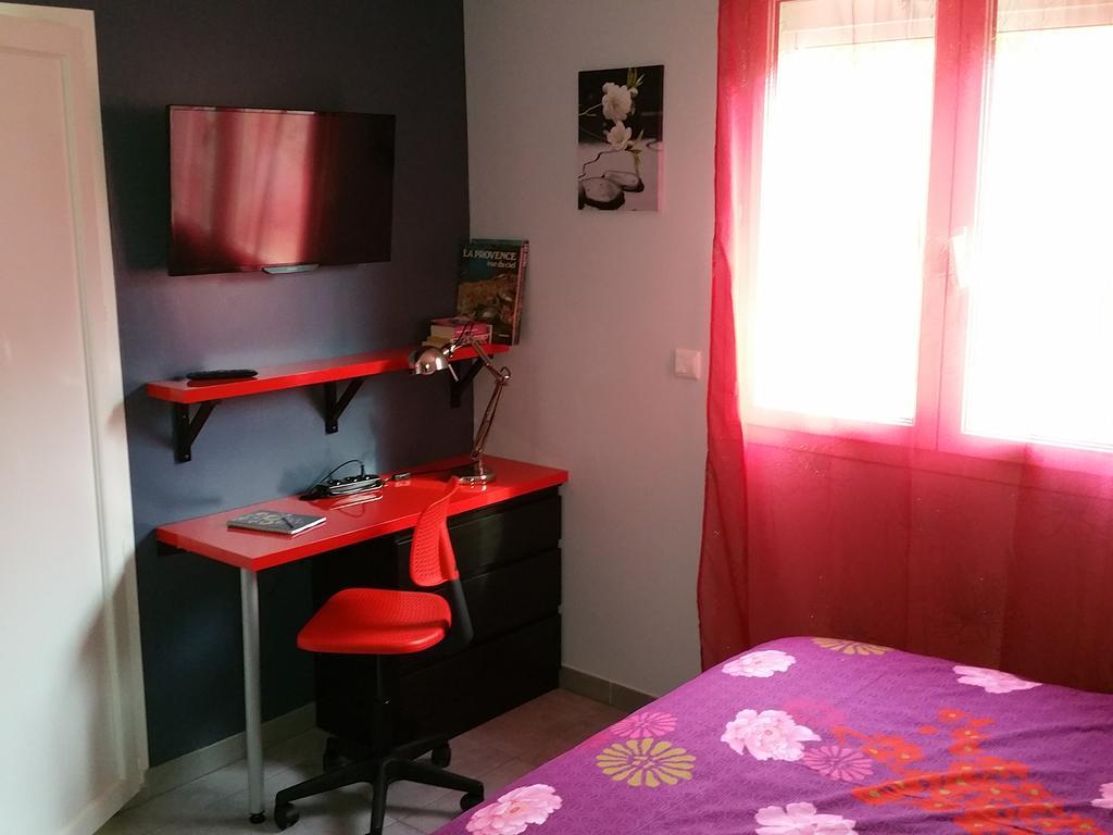 Petit Studio Au Calme Villa ลา โคร ภายนอก รูปภาพ
